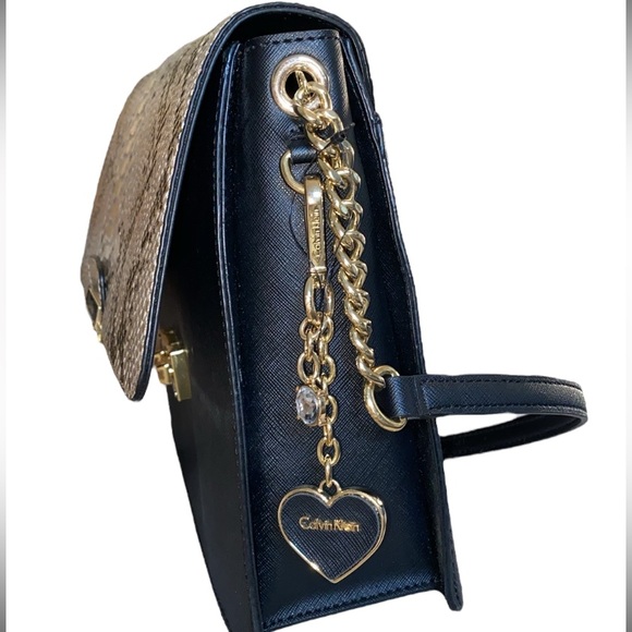 CALVIN KLEIN NWT Signature Snake Print Bag - Picture 4 of 11